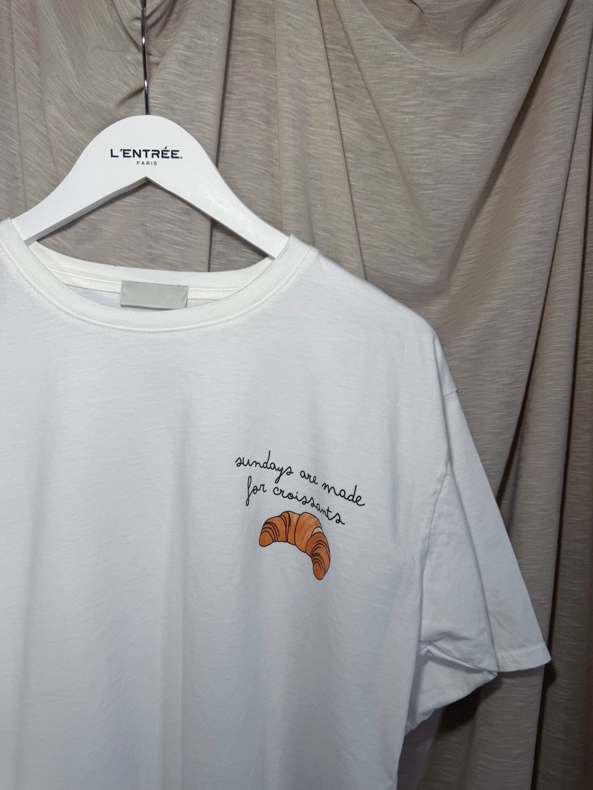 T-shirt oversize avec patch croissant en couleur gris et blanc