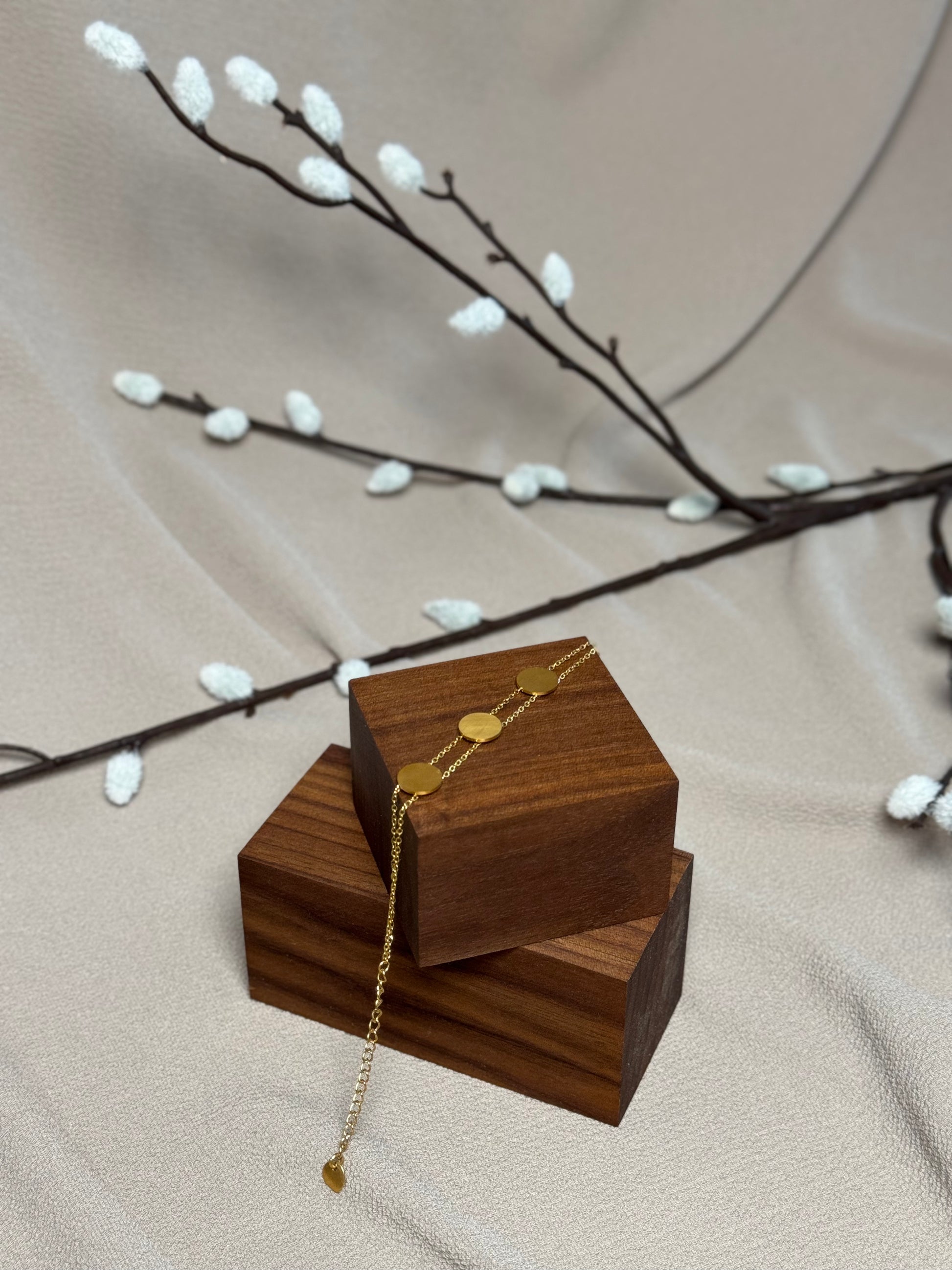 Bracelet avec petits ronds enchainés