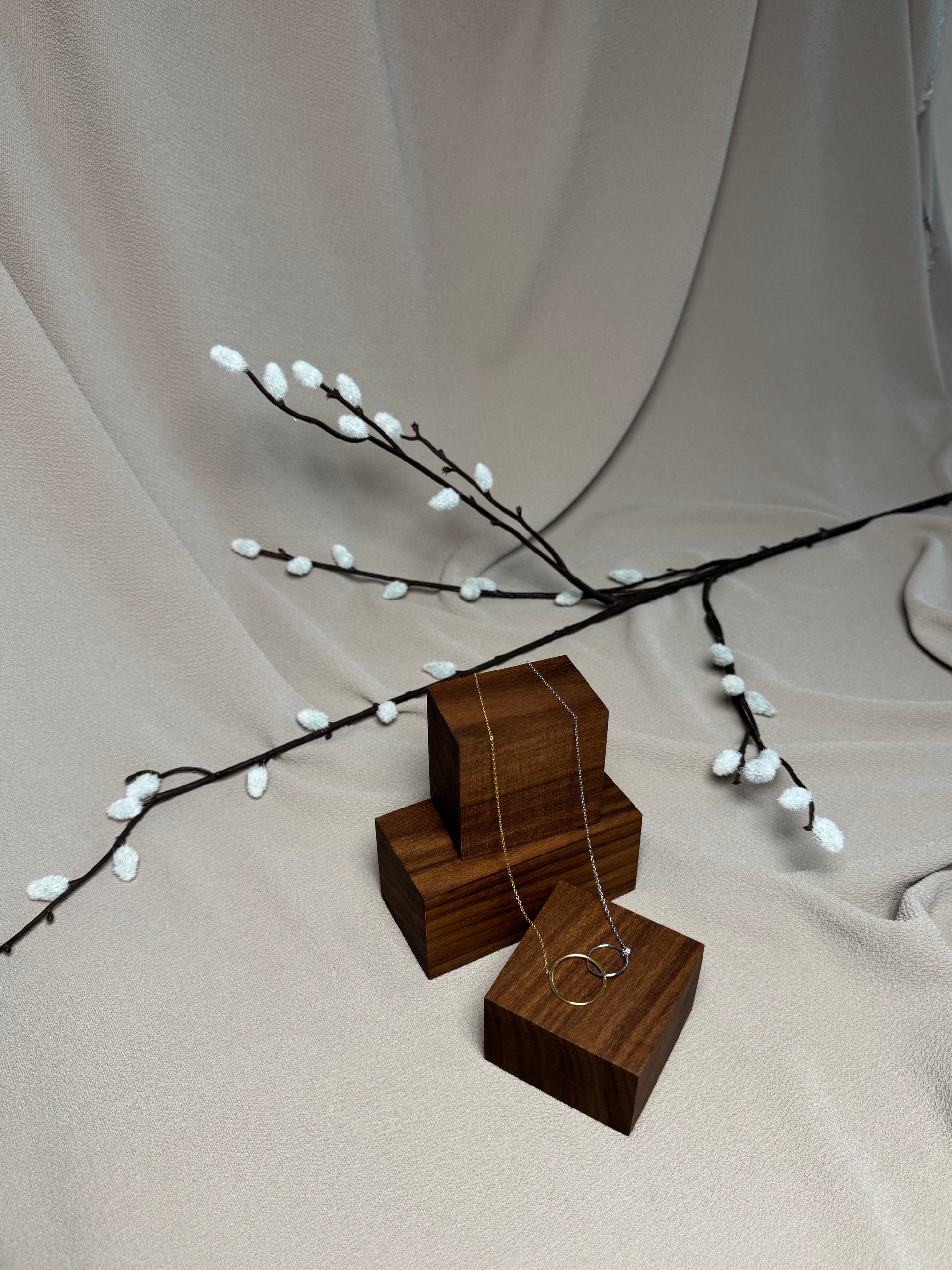 Collier avec cercles d’amour dorée et argenté