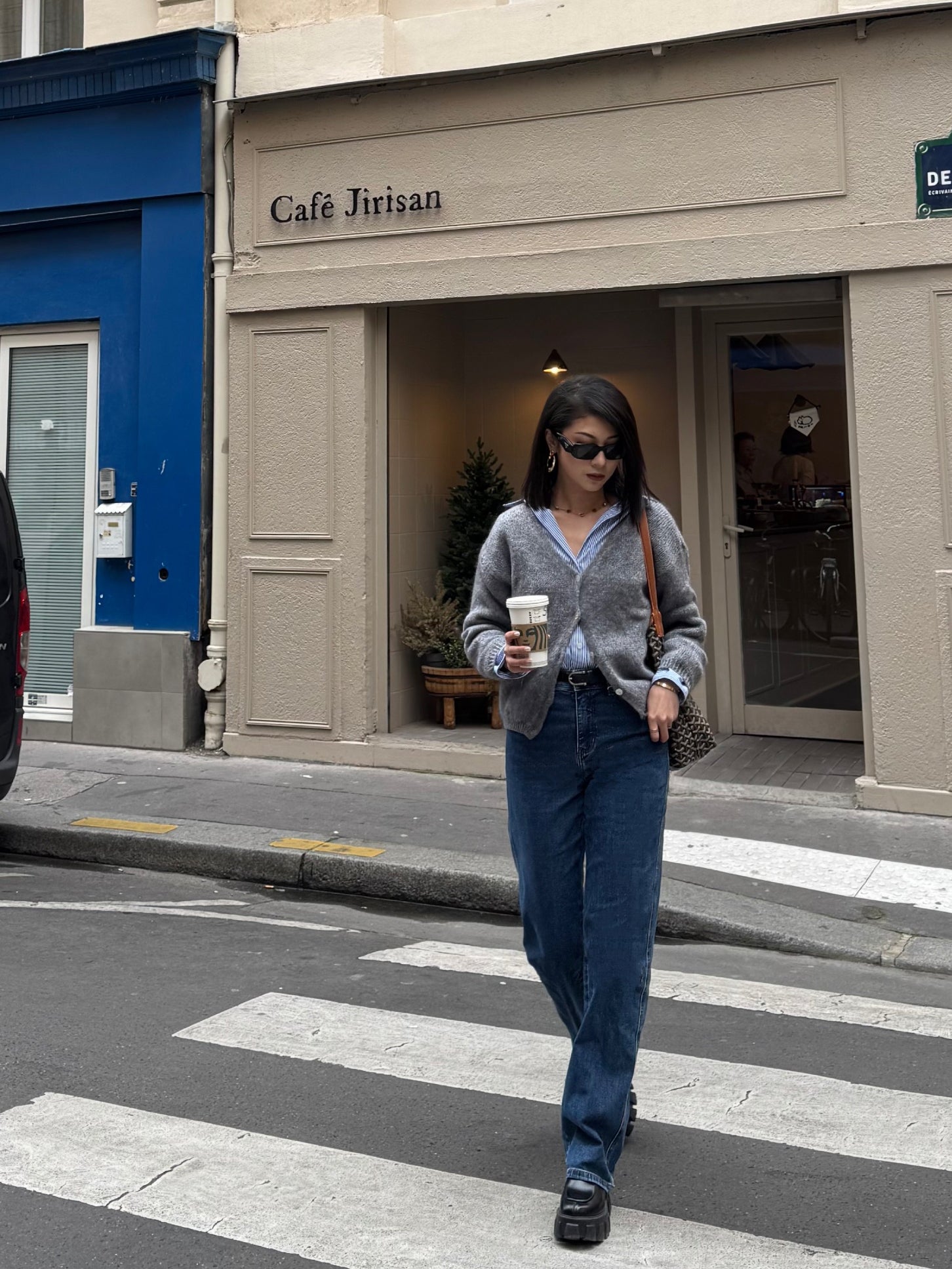 Jean en denim droit en couleur bleu délavé