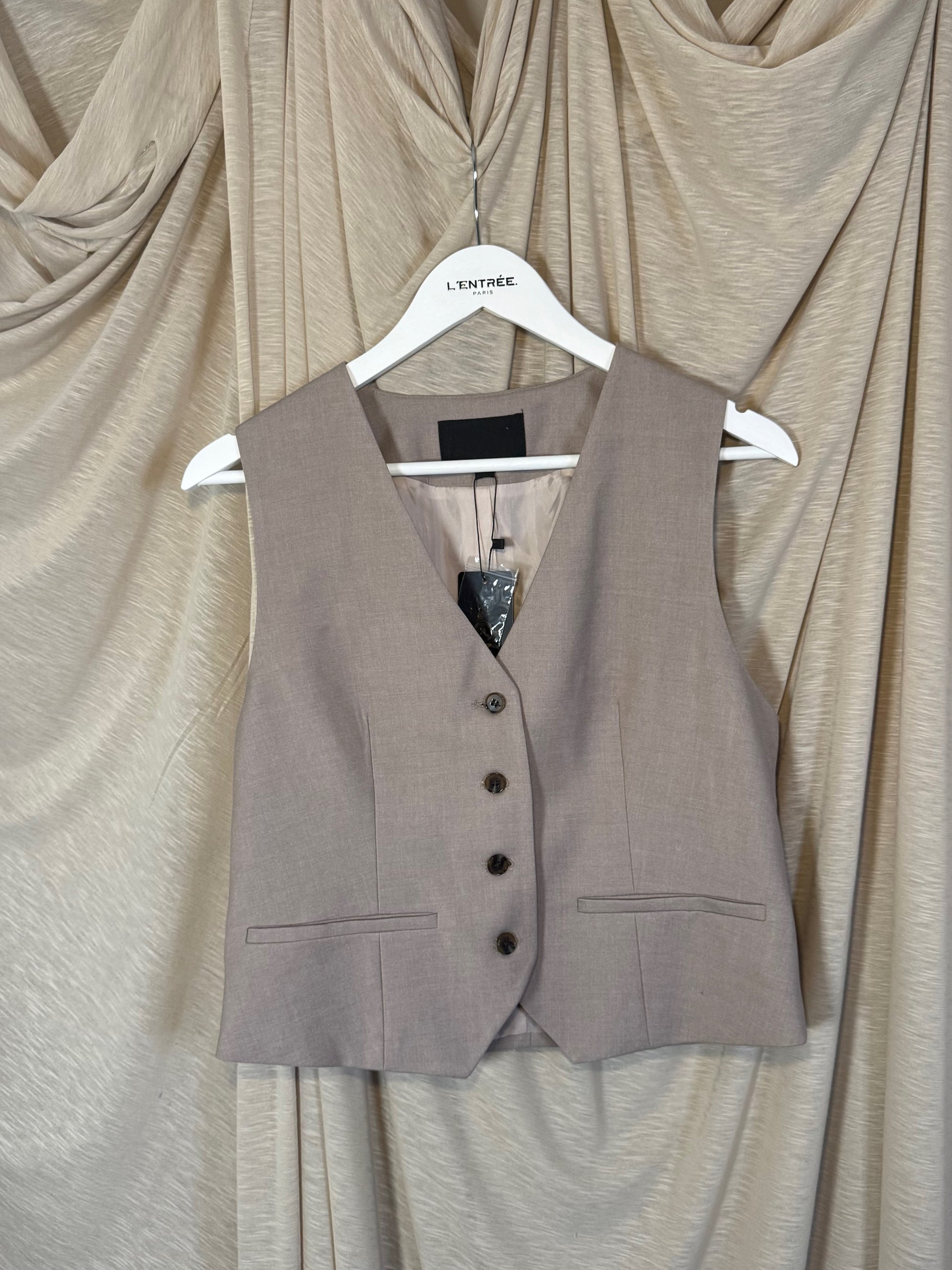 Gilet gris de tailleur sans manche en matière all saisons