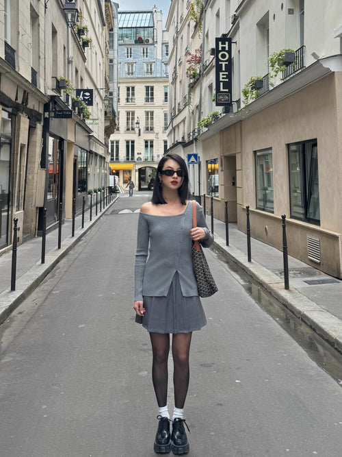 Cardigan coupe ajustée en couleur grise unie