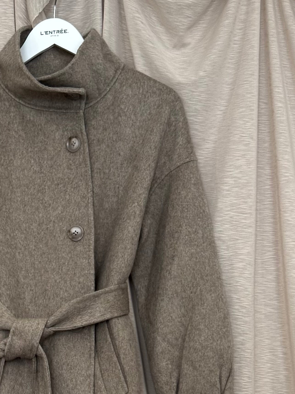 Manteau enveloppant couleur sable