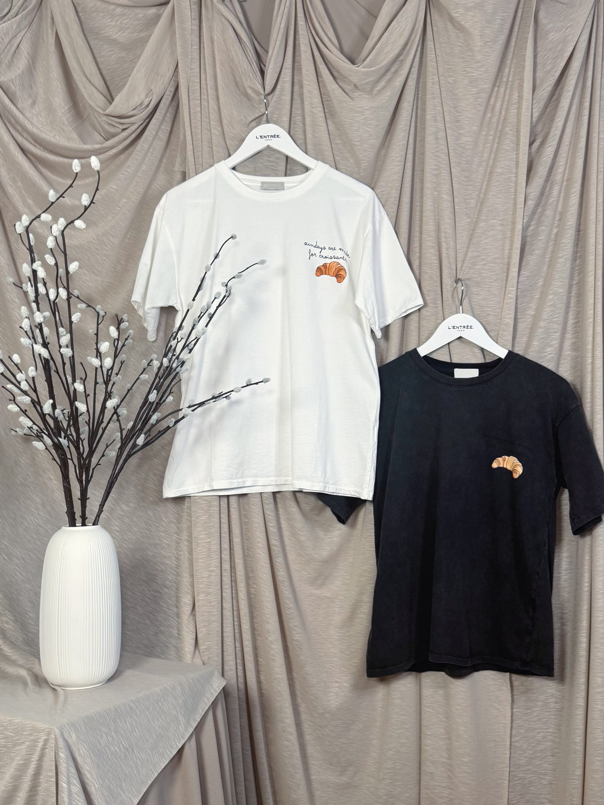 T-shirt oversize avec patch croissant en couleur gris et blanc