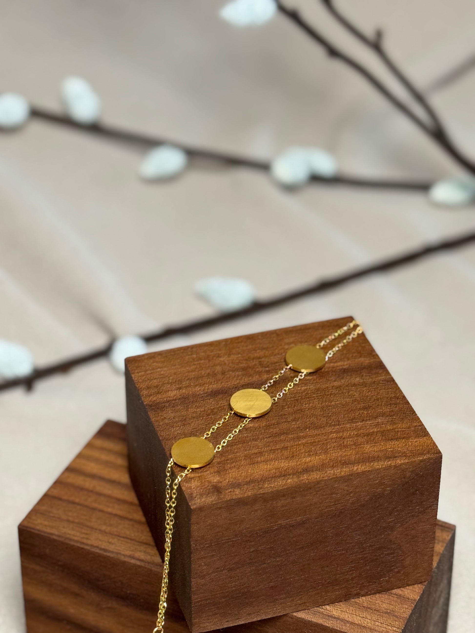 Bracelet avec petits ronds enchainés