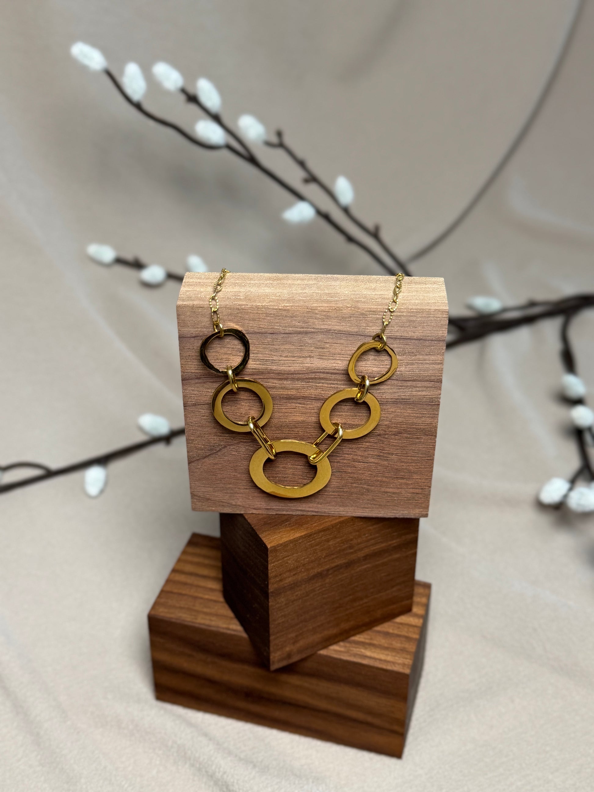 Colliers cercle enchainé