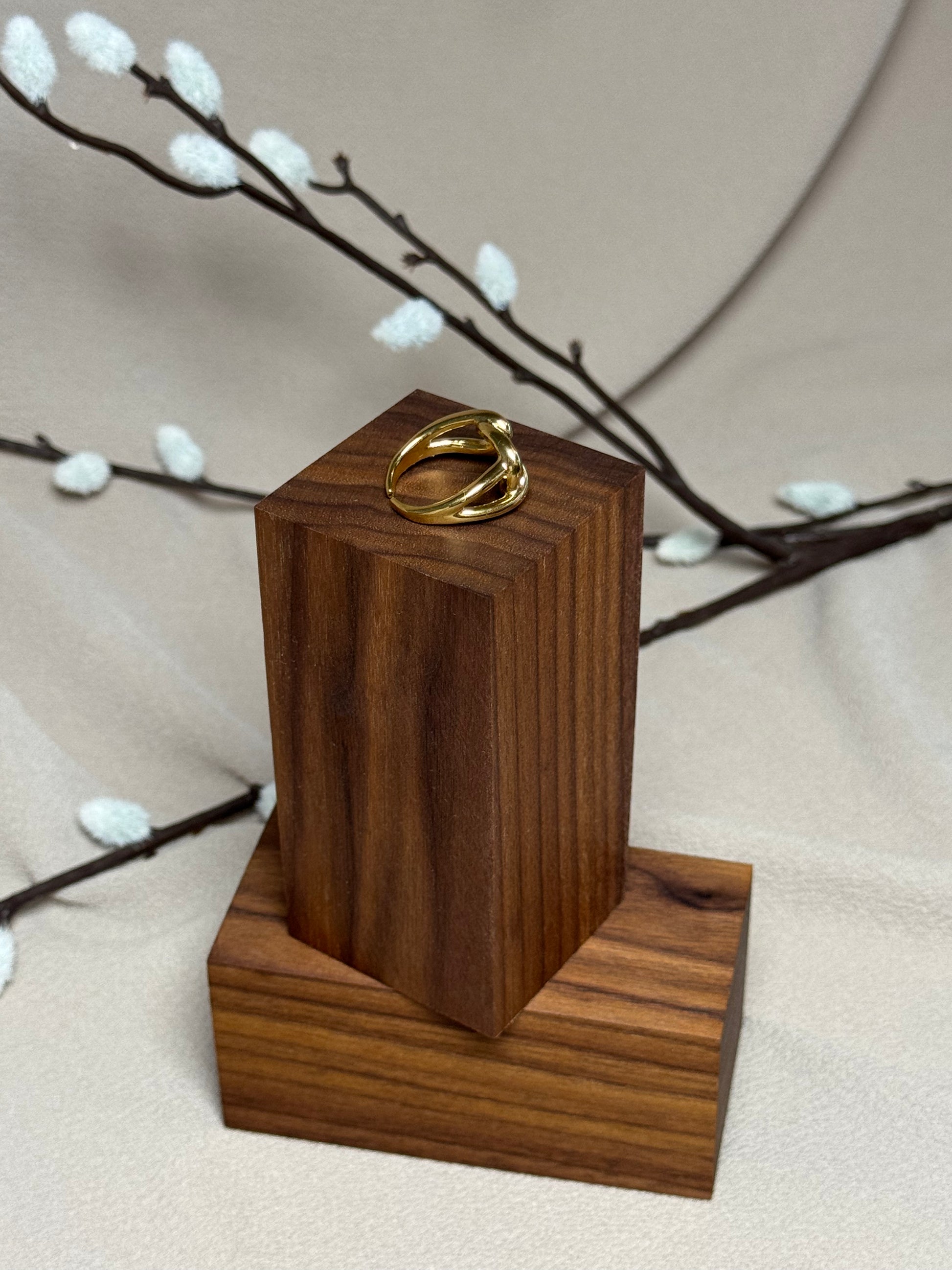 Bague enchainée